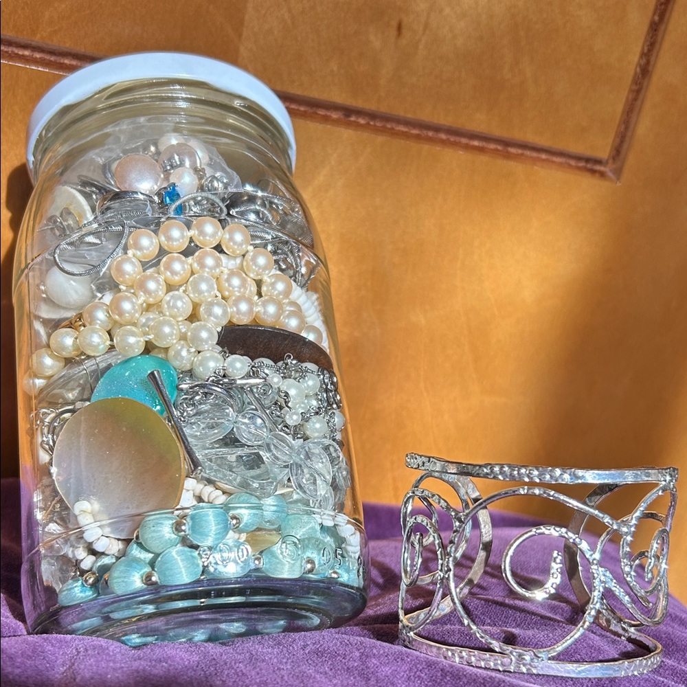 Huge mystery jar of mermaid themed jewelry 🧜‍♀️